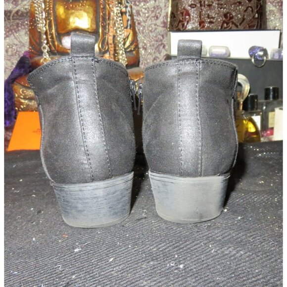 Solely Black Leather Zip Ankle Boots size 9 sleek - Picture 3 of 11